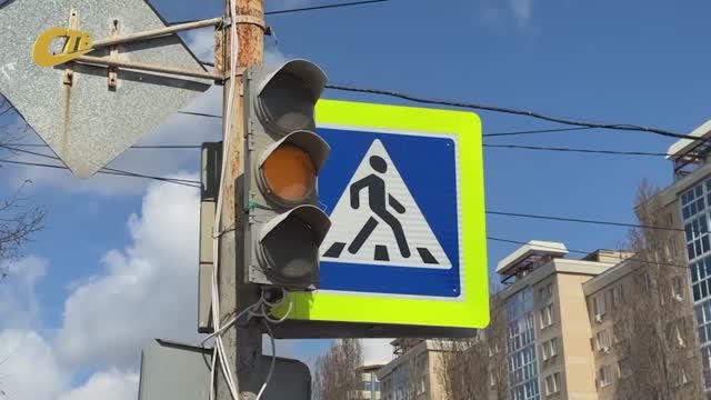 ПЕРЕНАСТРОЙКА СВЕТОФОРОВ НА ПЕРЕКРЕСТКЕ ЛЕНИНА-ДИМИТРОВА ВЫЗВАЛА НАРЕКАНИЯ СО СТОРОНЫ ПЕШЕХОДОВ