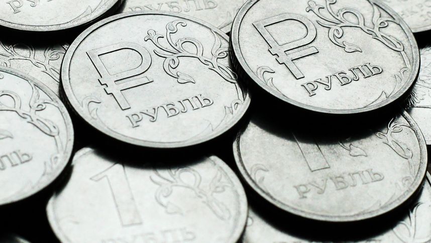 Рубль укрепился до максимума за три года благодаря нефти