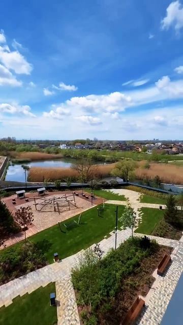 Продаю квартиру с видом на собственное озеро - ЖК 