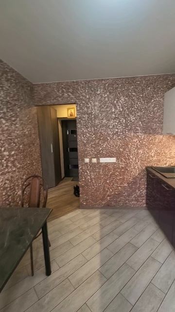 lv_0_20260422223201.mp4