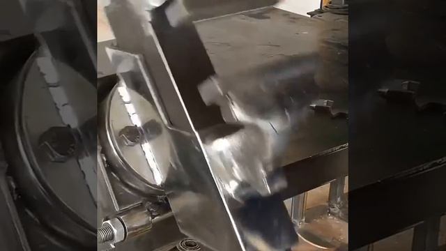 Удобное приспособление для тисков