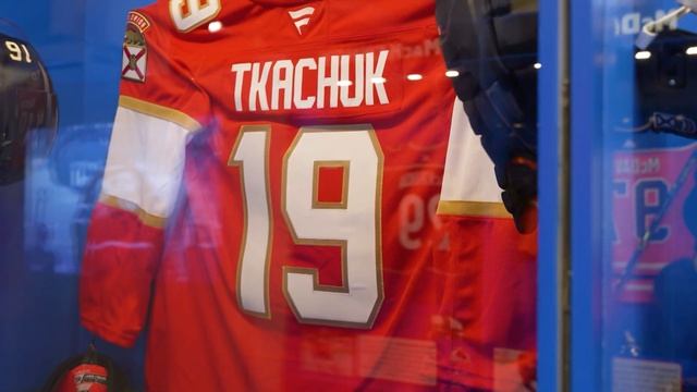 Touring the Panthers Exhibit at the Museum of Discovery and Science