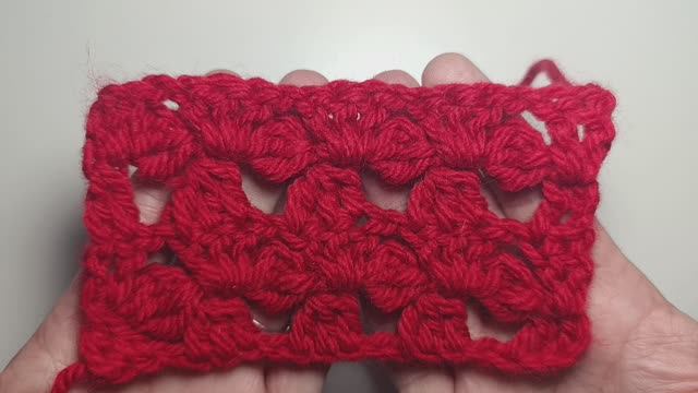 Красивый узор с пышными столбиками