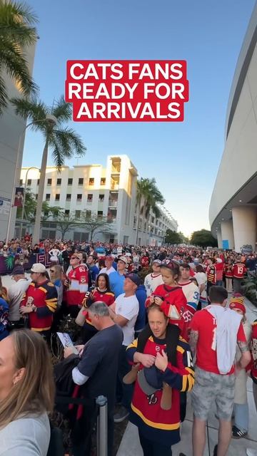 Drop your arrival outfit predictions ⬇️