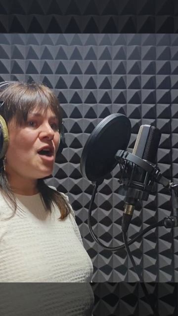 В ДОРОГЕ ТВОИХ ПОБЕД. ИСПОЛНЯЕТ СОЛОВЬЕВА НАТАЛЬЯ МИХАЙЛОВНА. МУЗЫКА ИЛЬНУРА ГАНИЕВА. СЛ. Ю. СОБОЛЯ