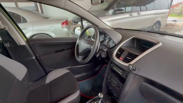 Видео обзор Peugeot 207