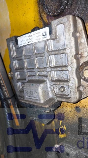 XCMG XC770RU. У кого есть электросхема на блок  Yanmar 129925-75040?