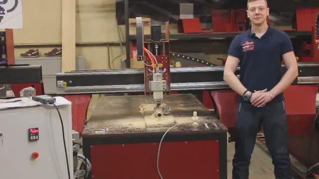 ЧПУ фрезеровка на поворотной оси. Обзор чпу фрезерного станка