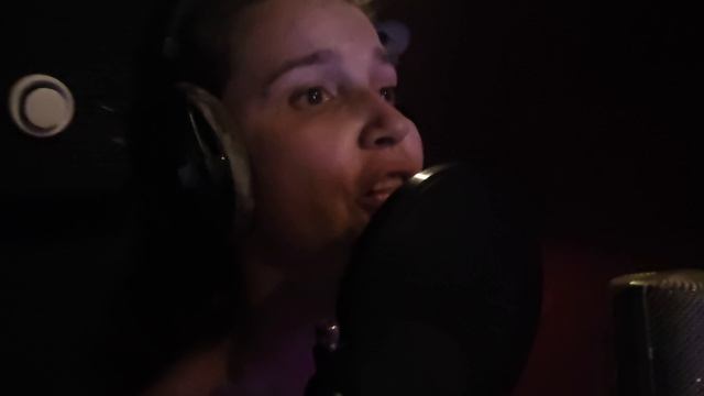 А Я ЛЕЧУ ПРОСТОЙ НАРОД!