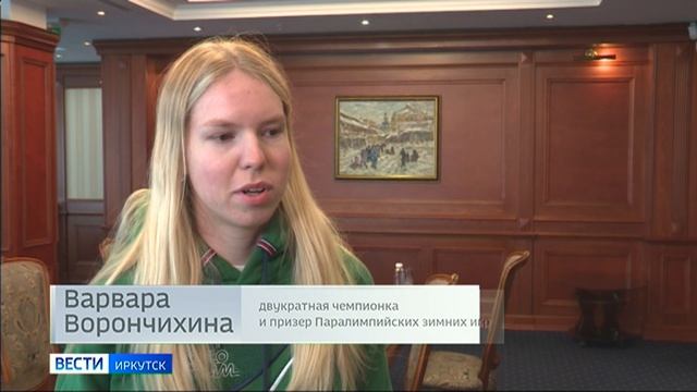 Варвару Ворончихину в аэропорту Иркутска встречали губернатор, первый тренер и родной брат