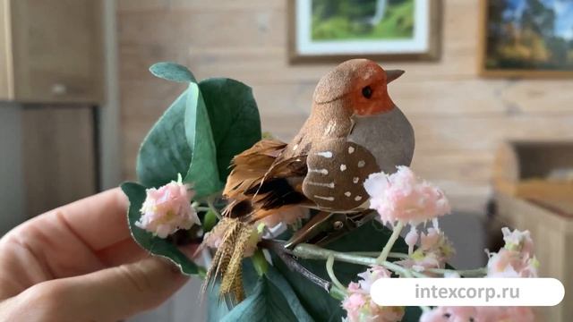 Декоративная птичка ЗИМНИЙ 'ЩЕБЕТУН' на клипсе, перо, 8 см, MC40103