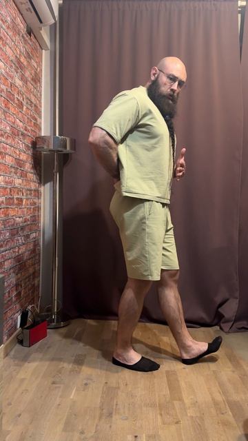 Растяжка задней поверхности бедра и голени стоя по 1ой ноге