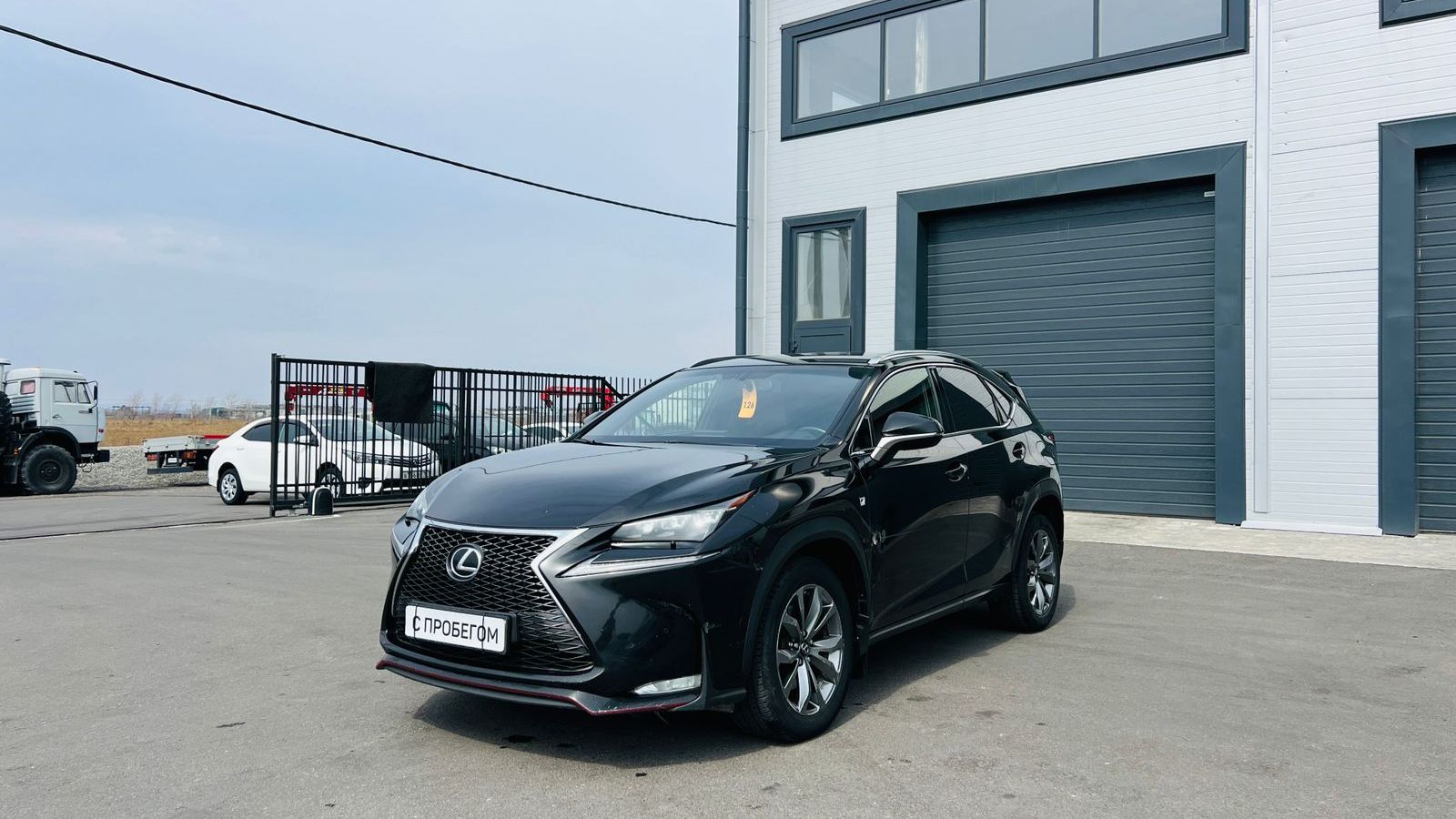 Lexus NX200t 2014 год