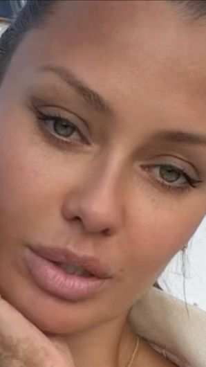 Как губошлёпке Боне удалось обратить на себя внимание первых лиц страны 🙄