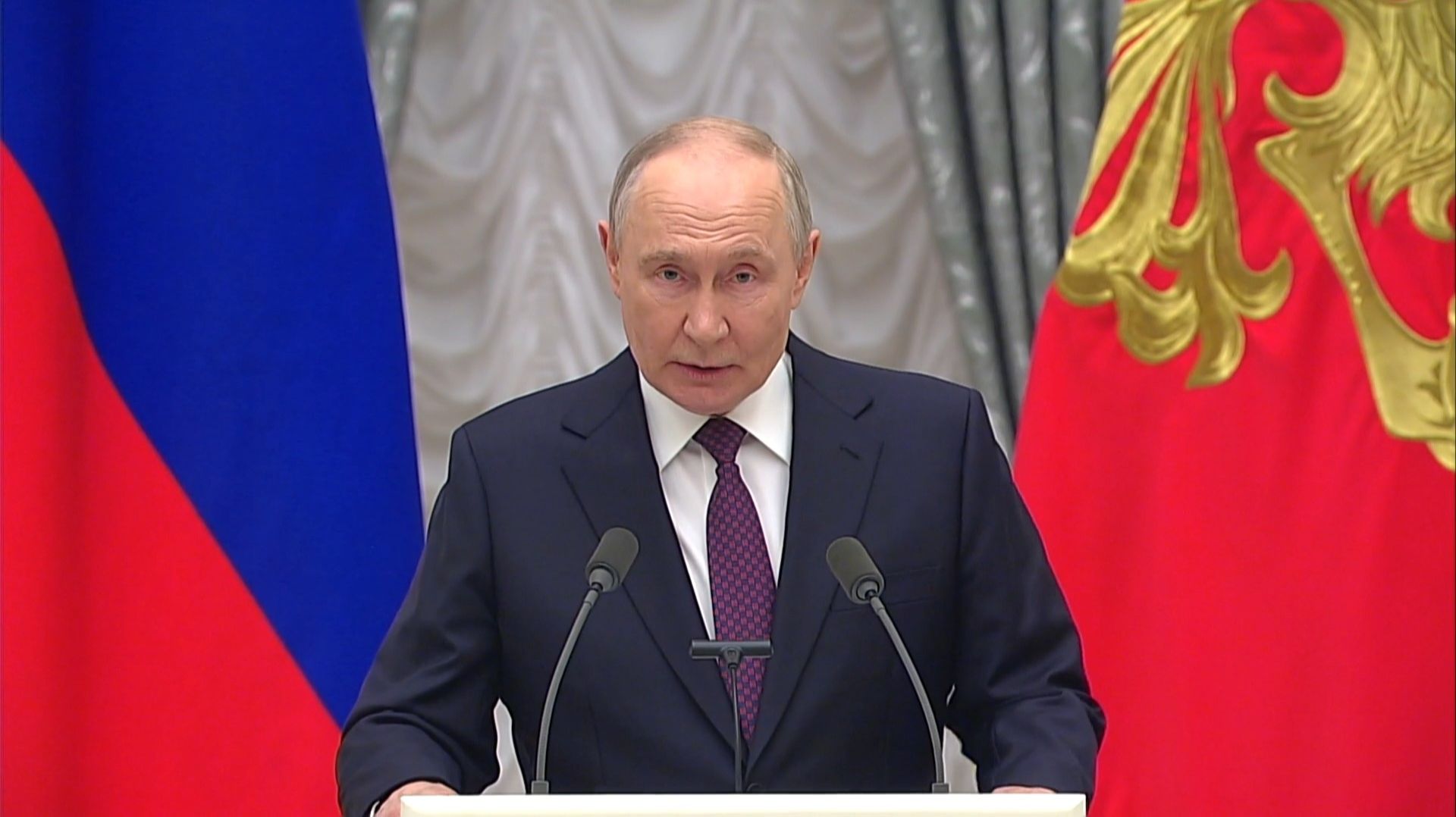 «ИХ ПОЗОР». Путин жестко прошелся по МОК, вручая награды боксерам — и анонсировал возвращение флага