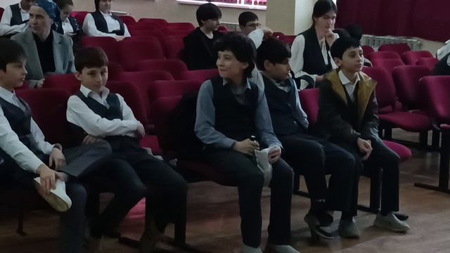 На сцене школы г. Малгобек состоялся показ спектакля 