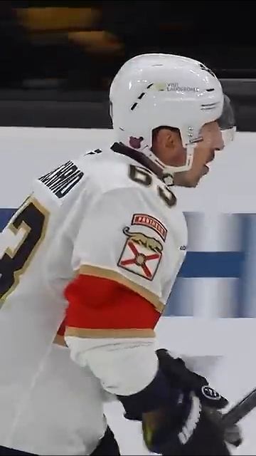 Mackie 1 minute into the game!