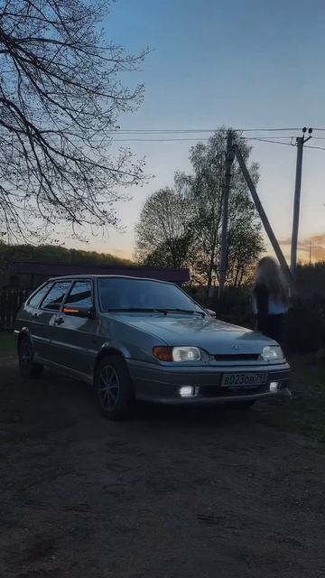 Можно ли ставить человека перед выбором? четырка автоваз ваз2114 2114 машина четырки лада