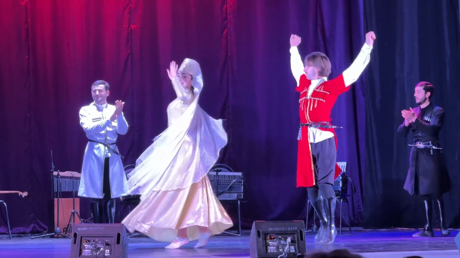 Концерт эстрадно-фольклорного ансамбля «Мырзакан» Галского района Республики Абхазия