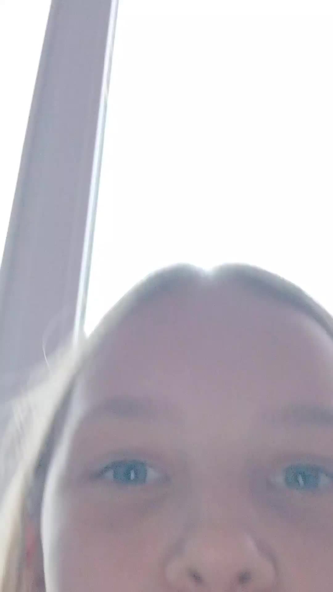 Я вернулась