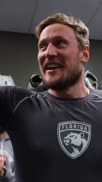 Vanny gets the puck!