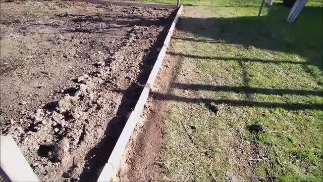 Как установить садовый бетонный бордюр без бетонирования