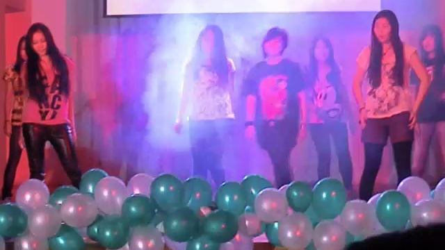 Корейский танец на концерте в ЯГНГ 28.11.2012 г.