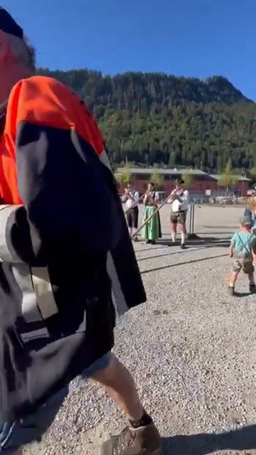 Альпийский рог! праздник окончания урожая в Германии! #shorts #travel #germany #nature #reels #trend