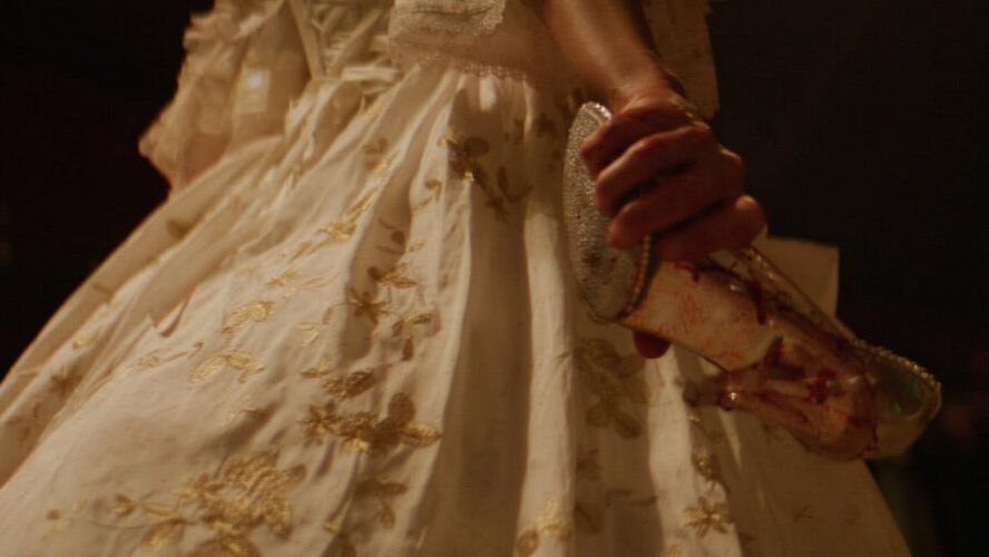 Проклятие Золушки: Кровь на туфельке  Русский Трейлер Дубляж 2026