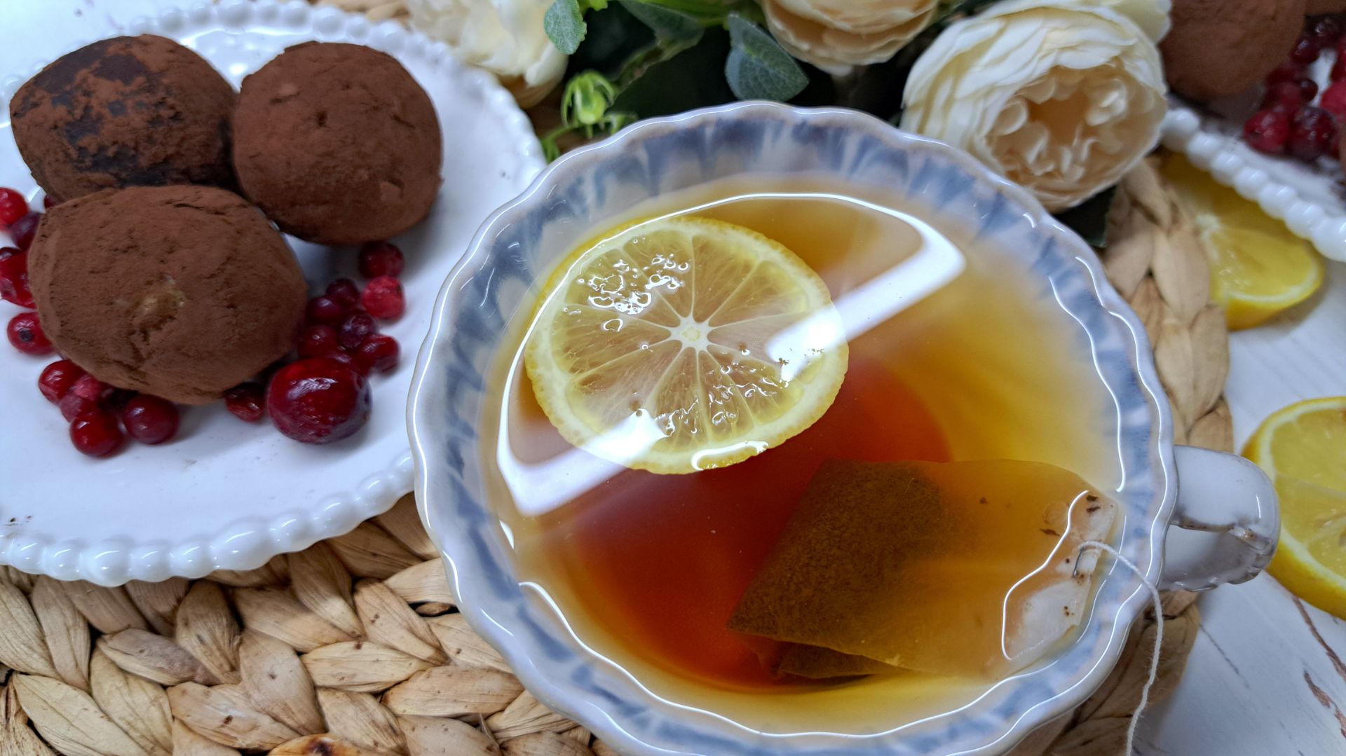 Пироженки типа тирамису и лепёшка из лаваша и сыра типа хачапури Новинка для холодильника!