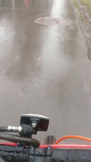 Первый раз попал под апрельский дождь в моём велосезоне 2026  

весна апрель велосипед велосез