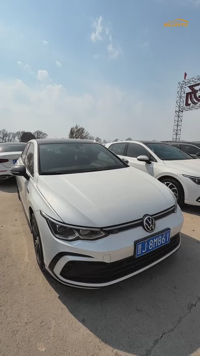 В продаже VOLKSWAGEN GOLF R-line из Китая