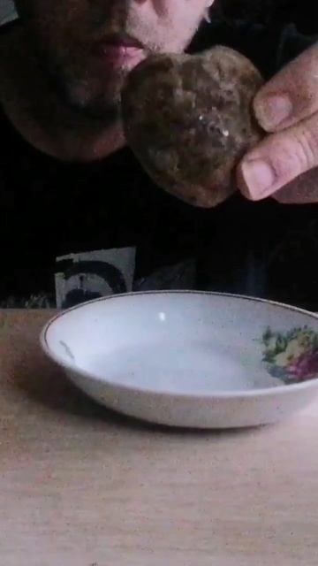 Яичницакотлетавенигрет.Мукбангеда на камеру.