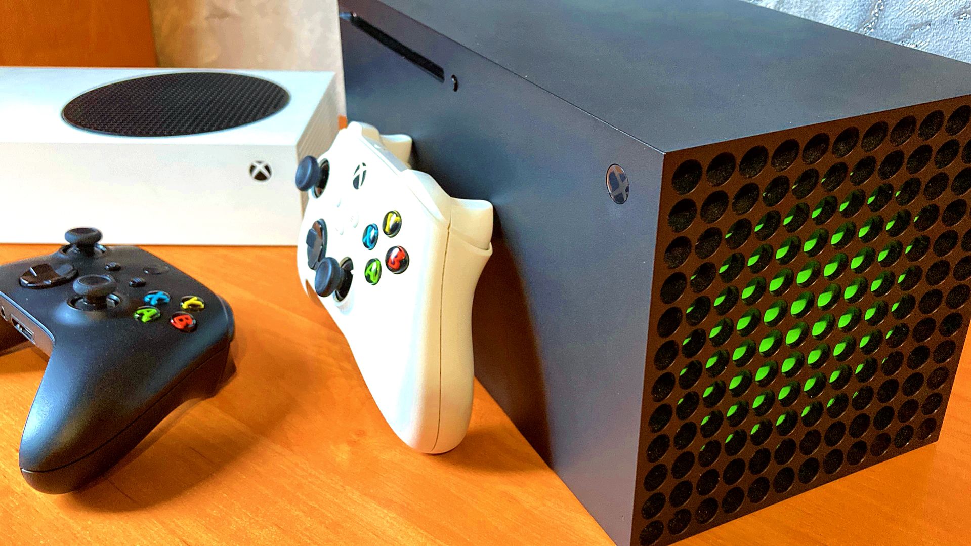 Xbox Series X или Series S?