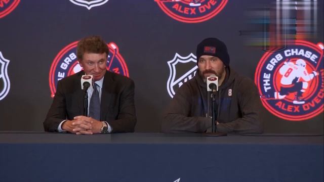 Пресс конференция Уэйна Грецки и Александра Овечкина.
