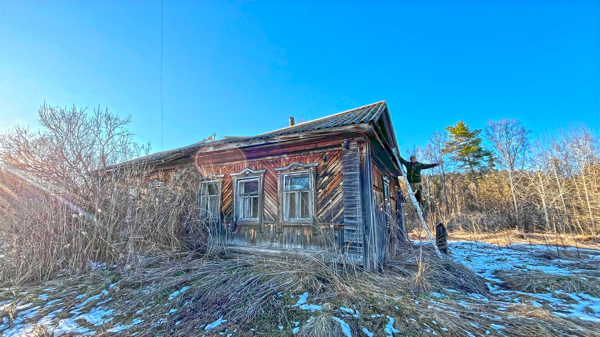 Зима чуть не уничтожила старый дом. Смотрим фронт работ. Продолжаем отделку и боремся с бездорожьем
