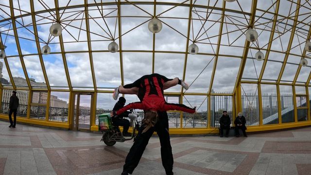 2026-04-24 9 ПАРК ГОРЬКОГО FatherSTAR ValeSTAR ACRO YOGA Exhibition Show Dance GX01205