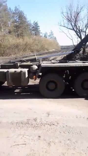 Уничтоженная украинская 155-мм самоходная гаубица CAESAR французского производства оснащенная защит