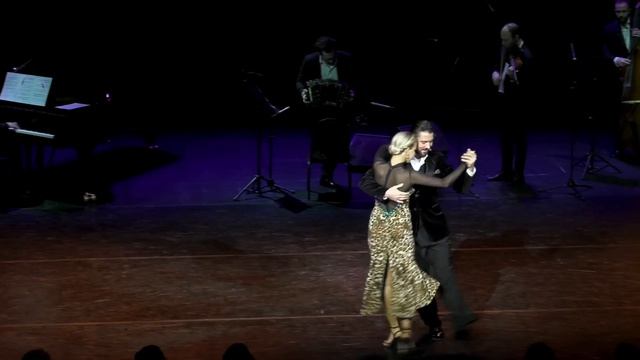 RIE PAYASO Solo Tango Orquesta Anna Gudyno  Kirill Parshakov