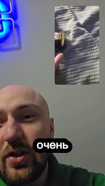 Какой парфюм у меня ?! 

В видео трэк 
6.Вайт Блэки - яда флакон
Альбом : Сам ты Наташа ч.1 
Скоро