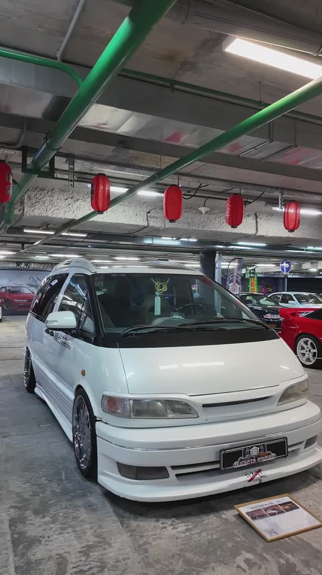 Toyota Previa 1990-1999 Музей японских авто - Buckets Empire Локация 2 19.04.2026