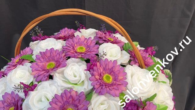 Корзина искусственных цветов 40