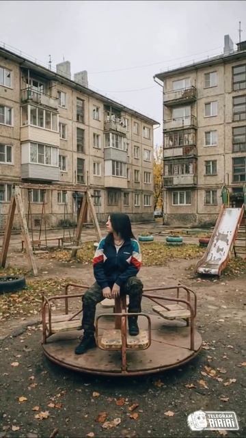 БИЛЛИ АЙЛИШ ИСПОЛНИЛА ПЕСНЮ ГОРОДОК клип смотреть онлайн Billie Eilish - Gorodok создано нейросетью