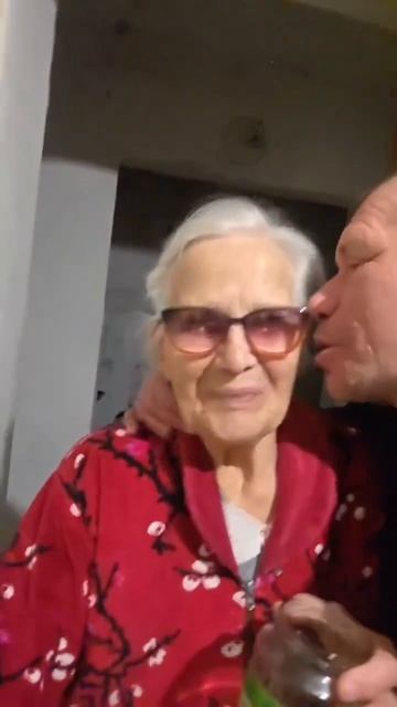 Монгол забежал в гости к Быку