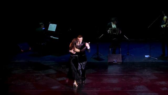 MUY SUAVE Solo Tango Orquesta Aleksandr Makarov  Victoria Efremova