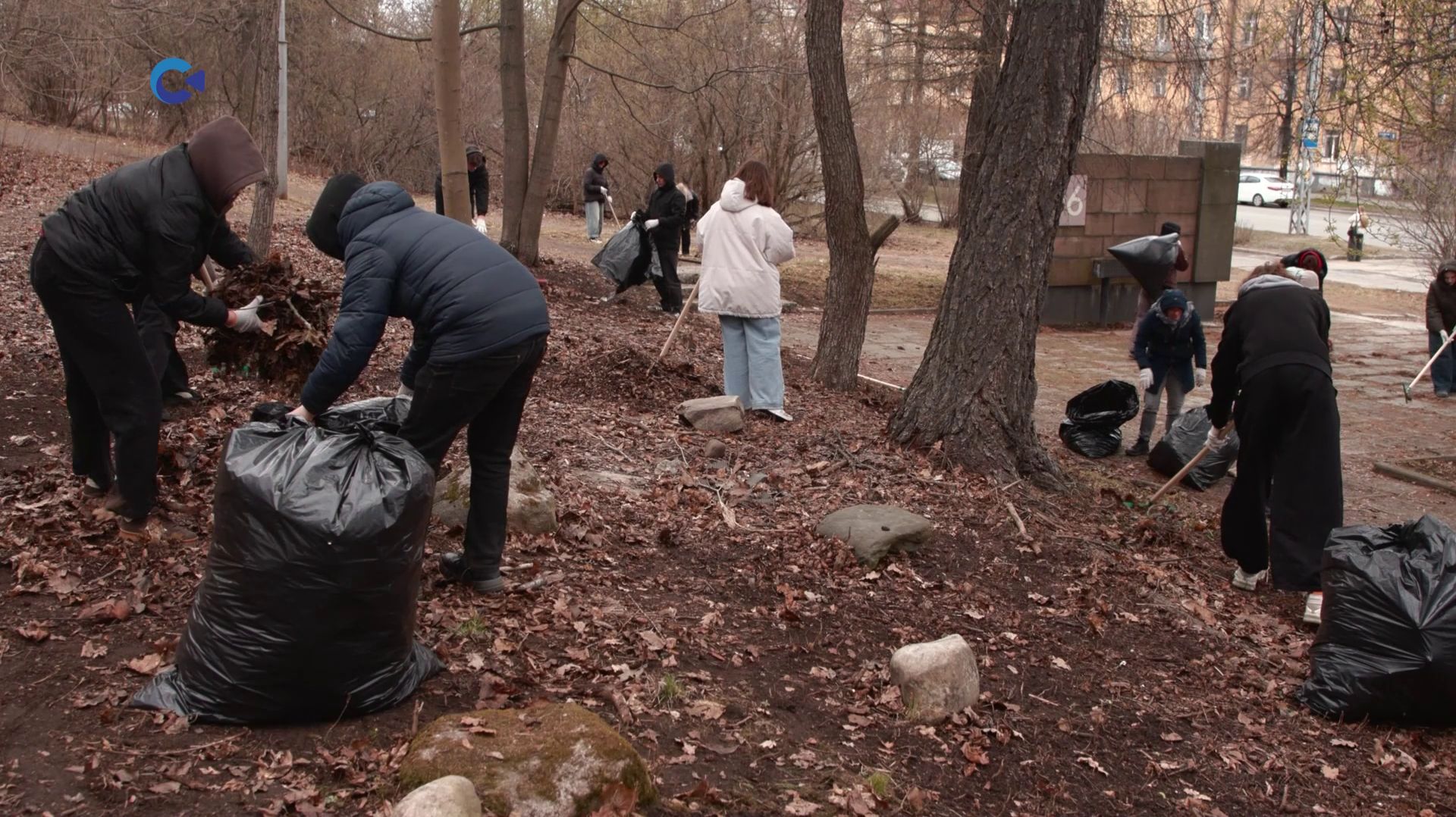 Профсоюзы Карелии провели субботник на месте первой маёвки в республике