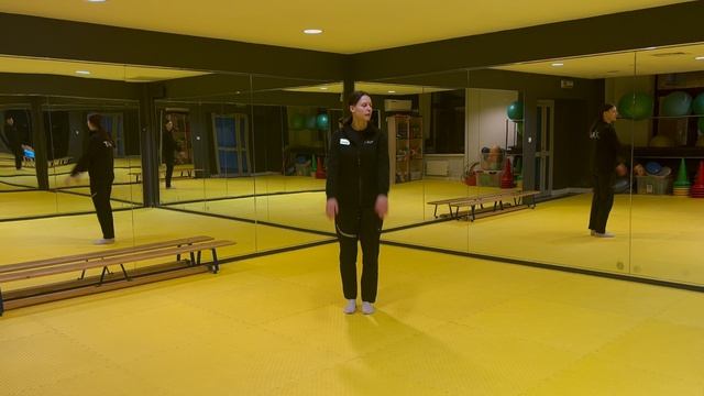 Солнышко лучистое  Разминка для малышей