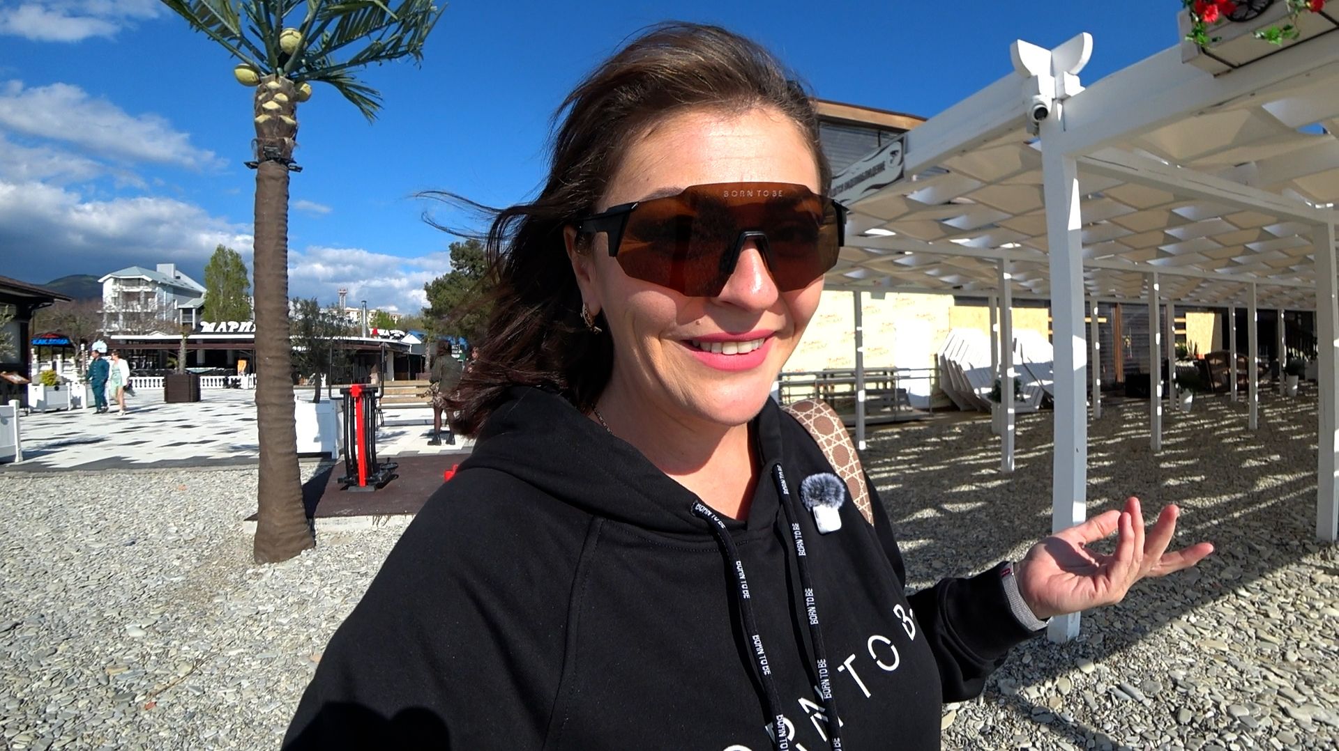 ПОЕХАЛИ В АБХАЗИЮ ИЗ АНАПЫ. НАШ ЛЮКС НОМЕР В ГАГРЕ ОТЕЛЬ GARDEN RESORT