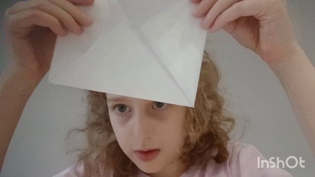 Как зделать оригами из бумаги   первое видео 
НАСТИК.