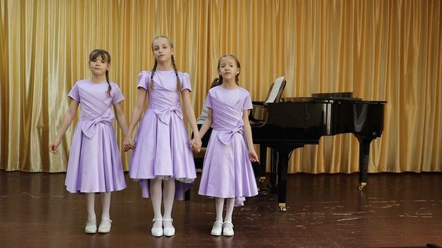 Трио Семизорова Анастасия Мельникова Александра Фролова Ирина